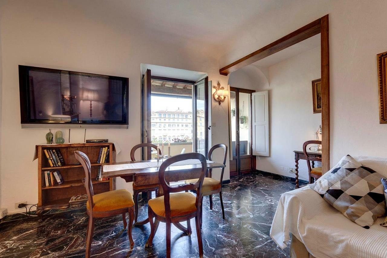Historical Apartment Spectacular Arno View With Balcony From 12 Th Century. Florenţa Exterior foto