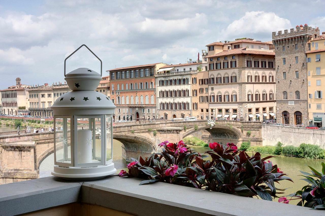 Historical Apartment Spectacular Arno View With Balcony From 12 Th Century. Florenţa Exterior foto